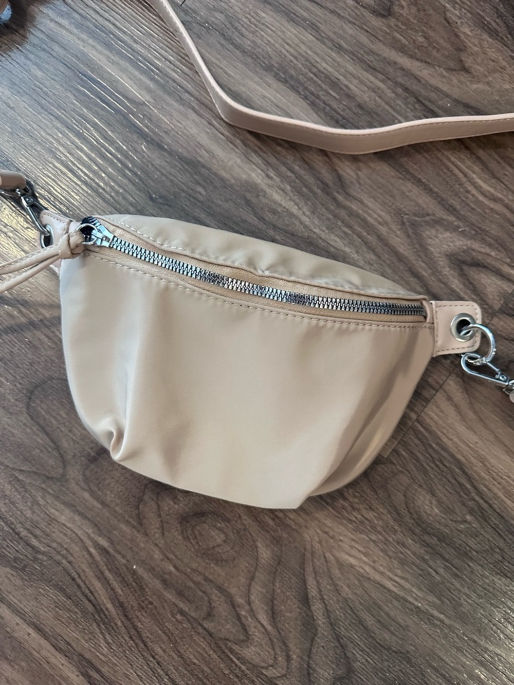 NWOT Neutral beige Silky Mini crossbody Belt Bag For Women